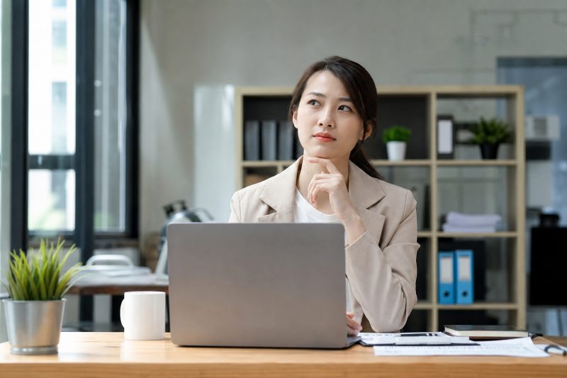什麼是「服務項目放入公司名稱」? 說明圖